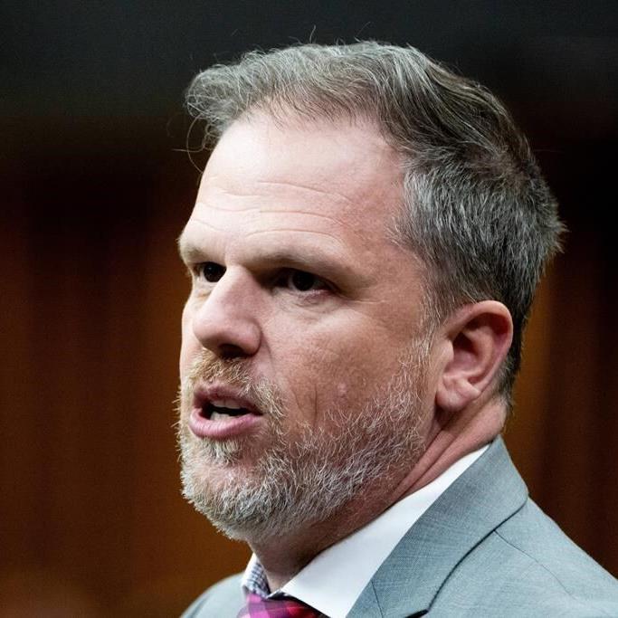 Health minister committed to fixing dental-care double standard: hygienists